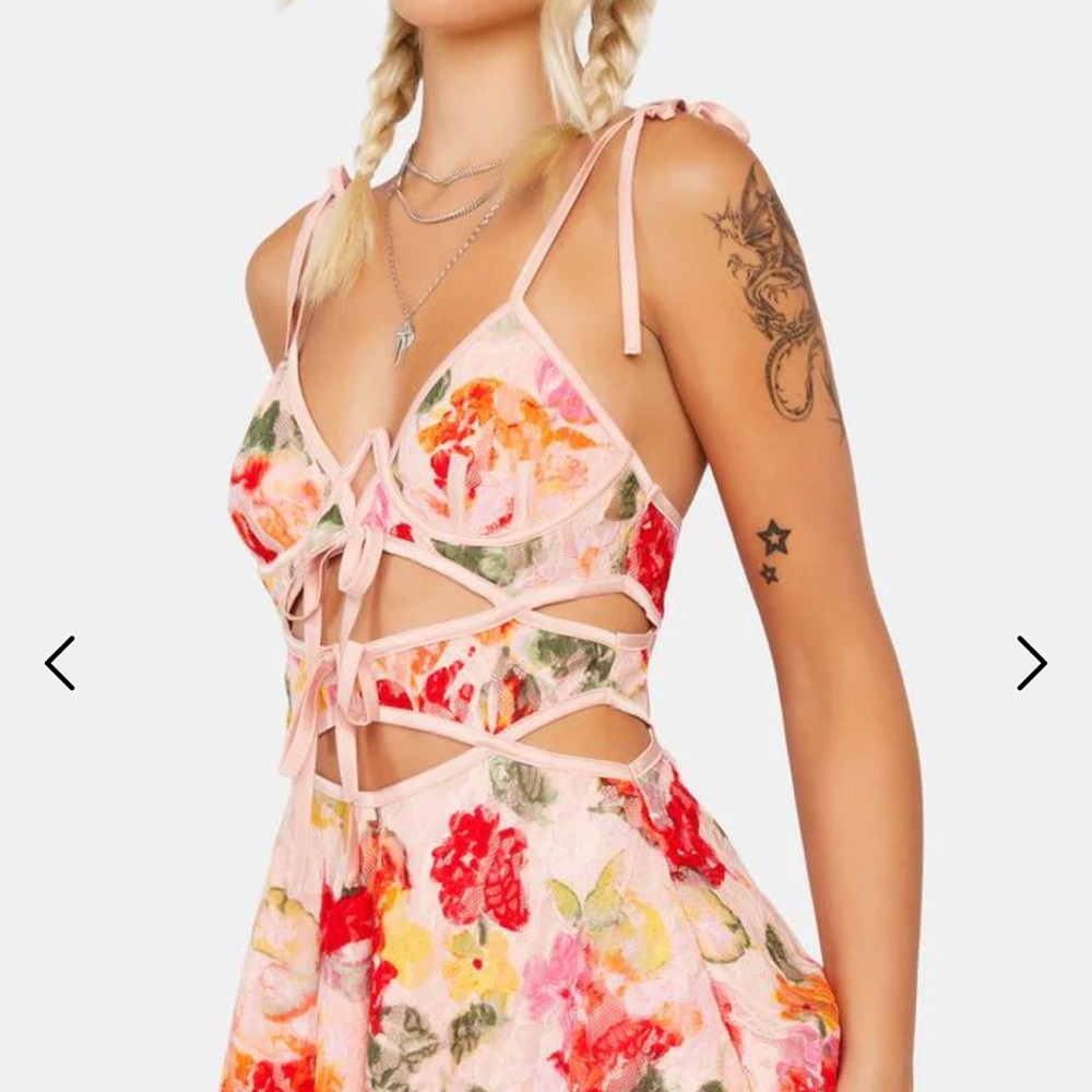 Dasha floral Lace for love & lemons cut out dress - Picture 3 of 6